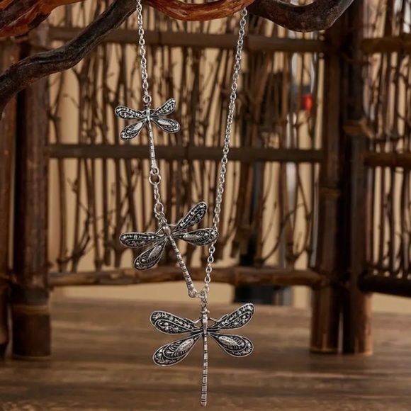 Boho Dragonfly Pendant Necklace - Picture 4 of 5